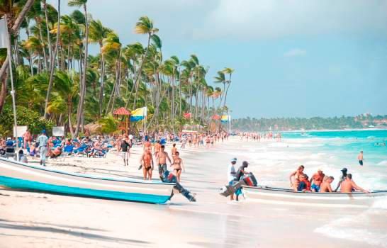 Turismo lidera el crecimiento de la economía dominicana en 2022
